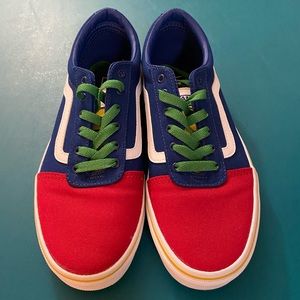 Vans Unisex Old Skool Skate Shoes (Women 8, Men 6)